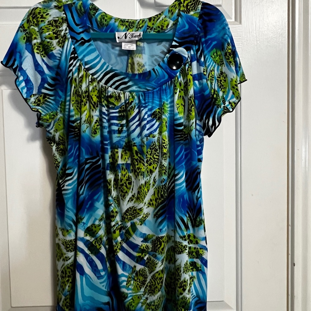 Ladies short sleeve blouse